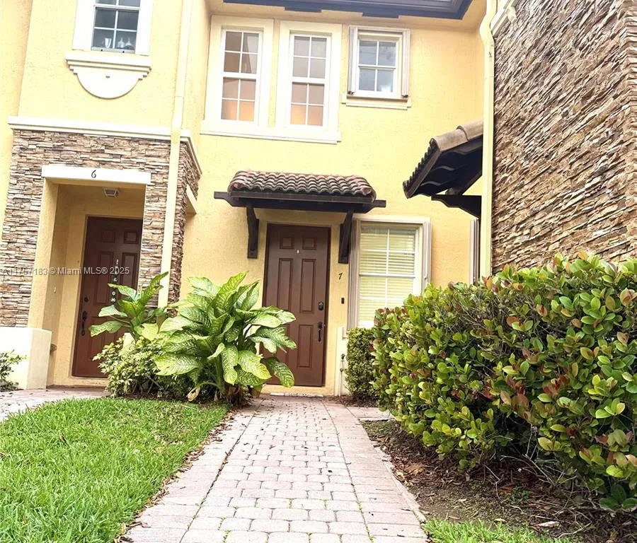 9323 SW 227th St # 5, Cutler Bay FL 33190