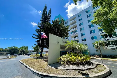 919 Hillcrest Dr # 704, Hollywood FL 33021