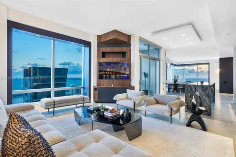 1425 Brickell Ave, Miami FL 33131