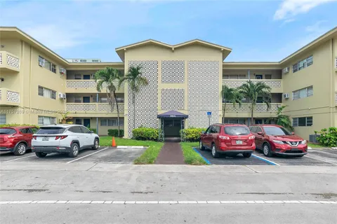 11930 NE 19th Dr # 1, North Miami FL 33181