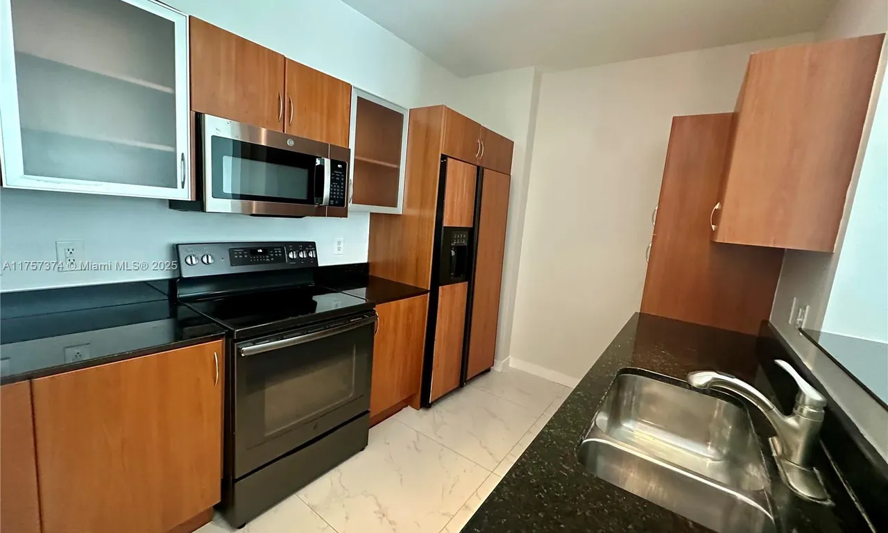 806 E Windward Way # 515, Lantana FL 33462