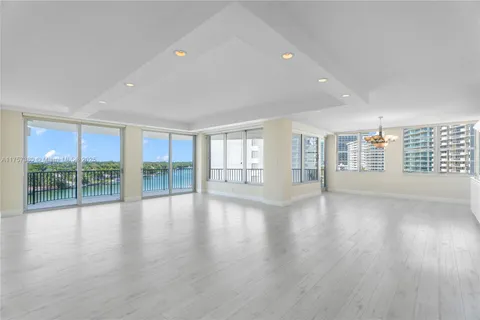 5660 Collins Ave # 7D, Miami Beach FL 33140