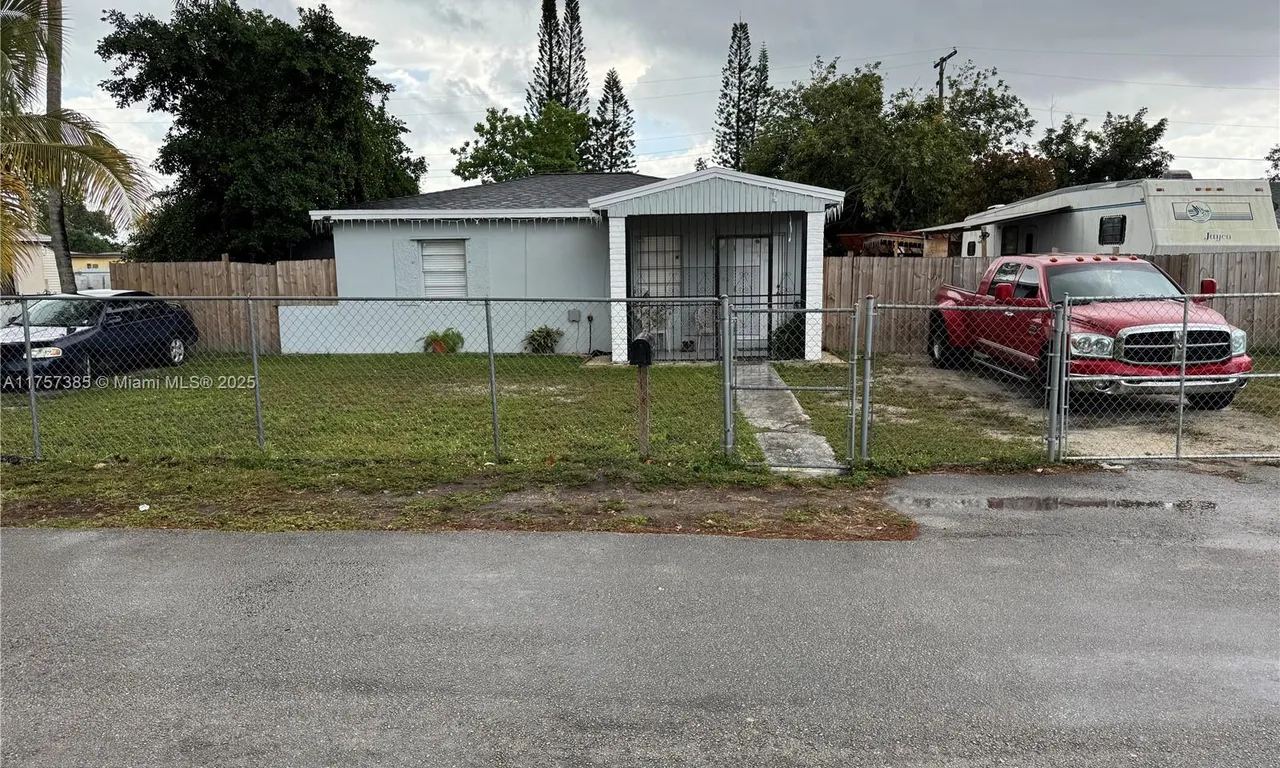2380 NW 133rd St, Miami FL 33167