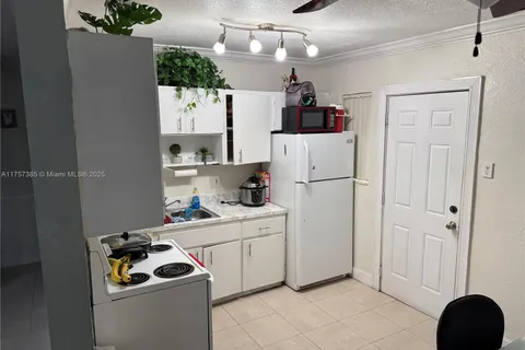2380 NW 133rd St, Miami FL 33167