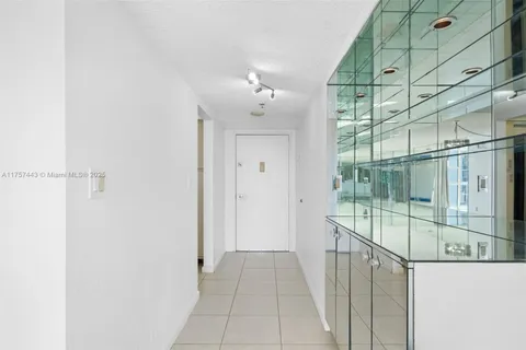 20505 E Country Club Dr # 1938, Aventura FL 33180