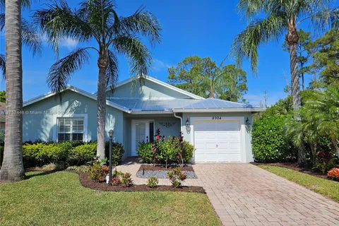8904 SW Fishermans Wharf Drive, Stuart FL 34997
