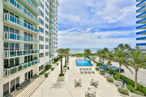 6917 Collins Ave # 511, Miami Beach FL 33141