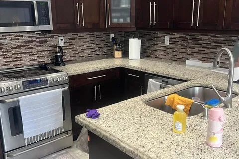 4301 SW 160th Ave # 215, Miramar FL 33027