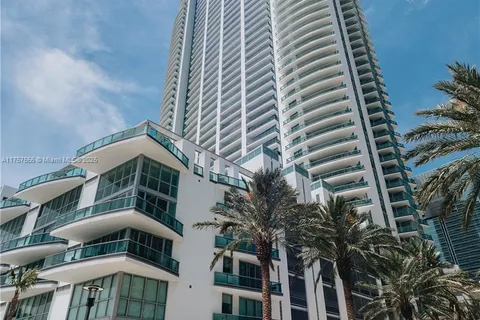 1331 Brickell Bay Dr # 1801, Miami FL 33131