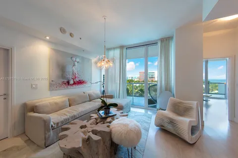 50 S Pointe Dr # 707, Miami Beach FL 33139