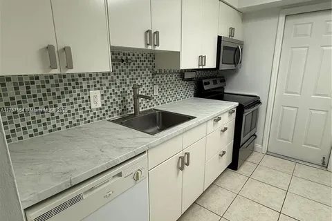 9971 W Bay Harbor # 205, Bay Harbor Islands FL 33154
