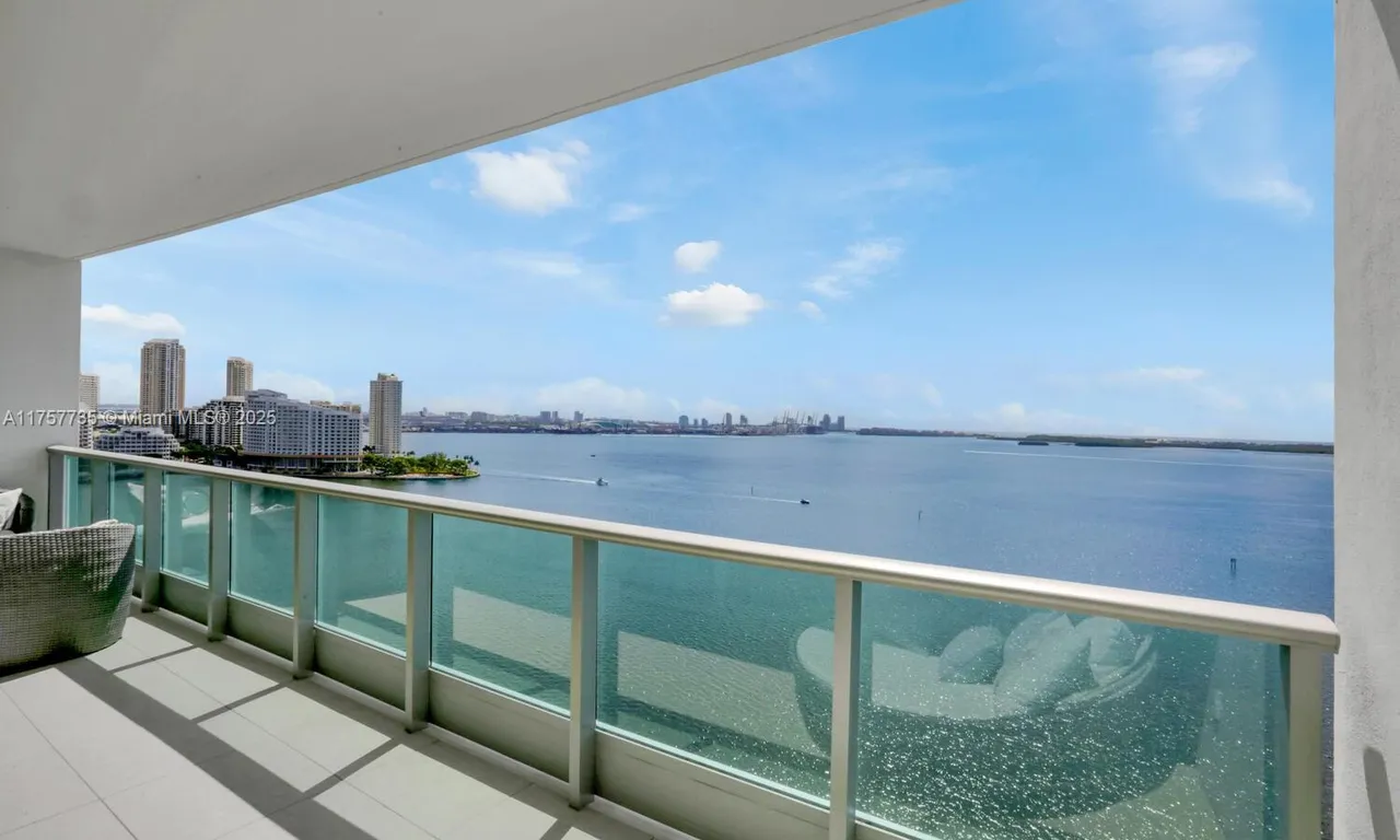 1331 Brickell Bay Dr # 1905, Miami FL 33131