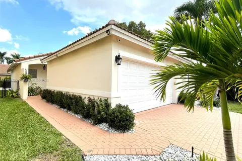 5605 NW 122nd, Coral Springs FL 33076