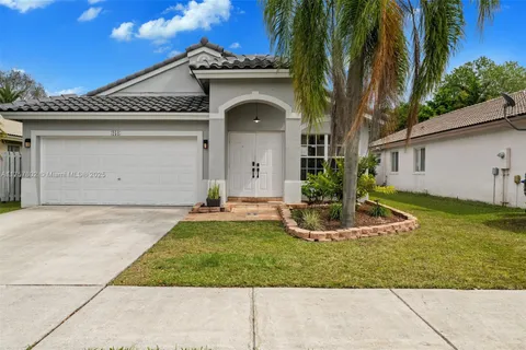 251 SW 203rd Ave, Pembroke Pines FL 33029