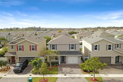 625 NE 5th St # 625, Florida City FL 33034