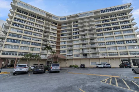 1817 S Ocean Dr # 827, Hallandale Beach FL 33009