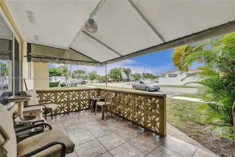 534 W 53rd Ter, Hialeah FL 33012