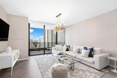 1000 Brickell Plz # 2211, Miami FL 33131