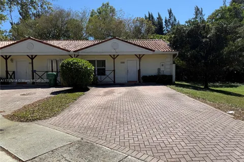 7620 NW 38th Ct # 11, Davie FL 33024
