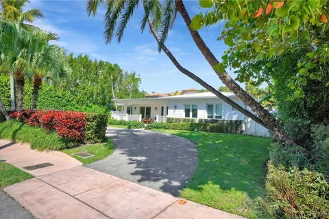 365 W Enid Dr, Key Biscayne FL 33149