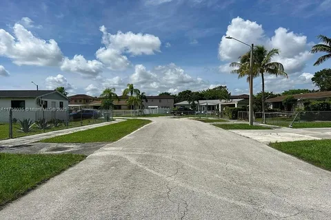 22712 SW 113th Place, Miami FL 33170