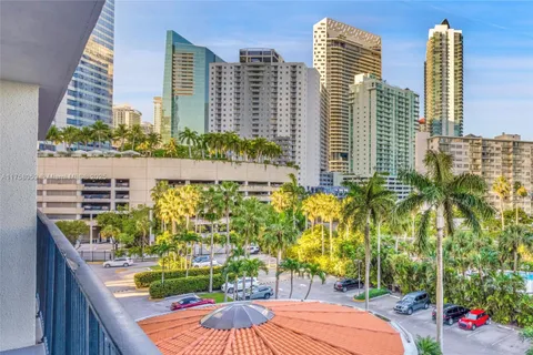 1450 Brickell Bay Dr # 504, Miami FL 33131