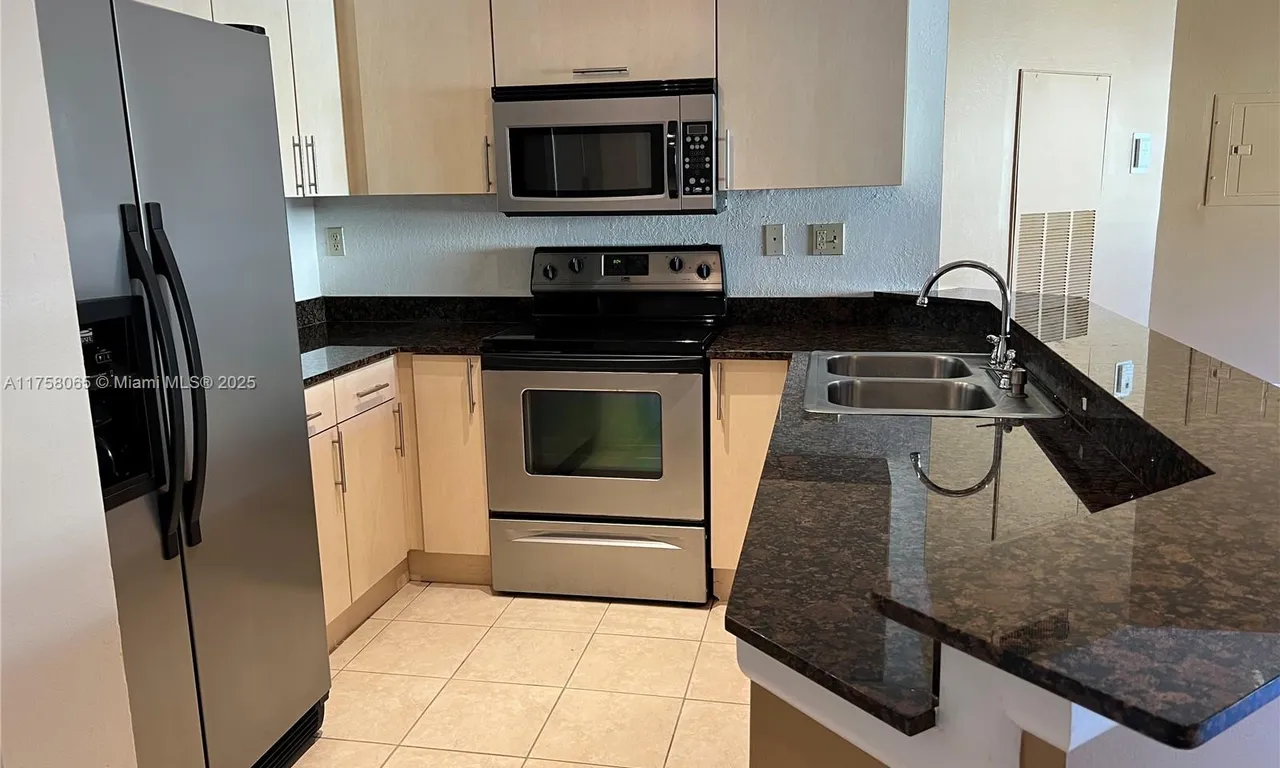 2445 SW 18th Ter # 920, Fort Lauderdale FL 33315