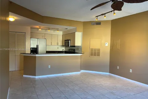 2445 SW 18th Ter # 920, Fort Lauderdale FL 33315