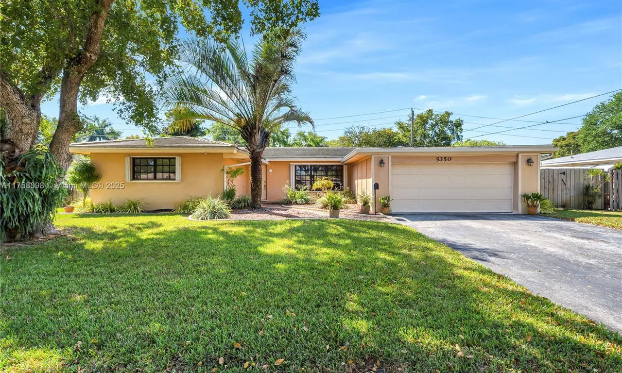 5350 Balsam Ter, Plantation FL 33317