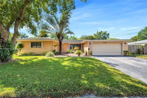 5350 Balsam Ter, Plantation FL 33317