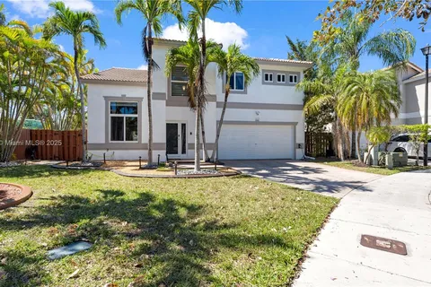 5212 NW 108th PL, Doral FL 33178