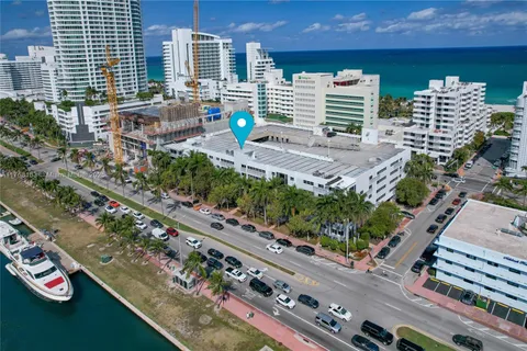 4332 Collins Ave # 203, Miami Beach FL 33140