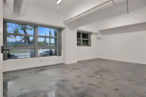 4332 Collins Ave # 203, Miami Beach FL 33140