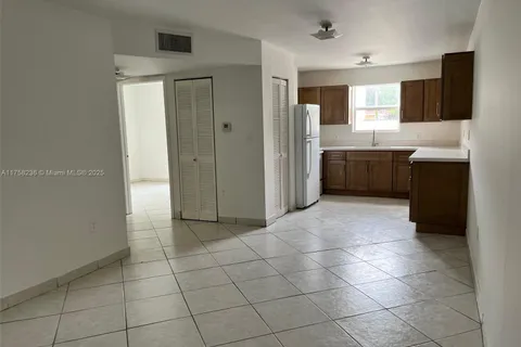 181 NW 47th Ave # 10, Miami FL 33126