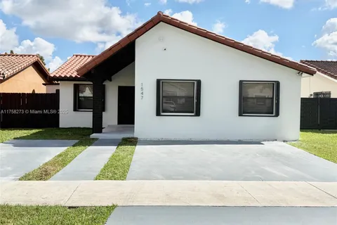 1547 SW 137th Pl, Miami FL 33184