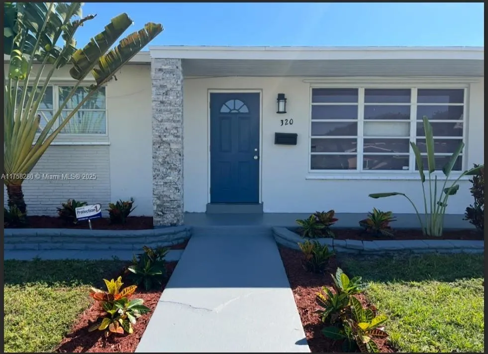 320 SW 7th Ct., Hallandale Beach FL 33009