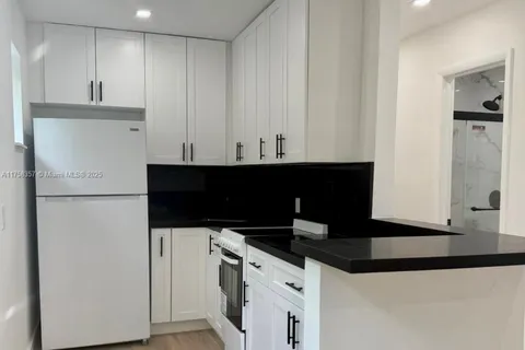 7521 NE 2nd Ct # 1, Miami FL 33138