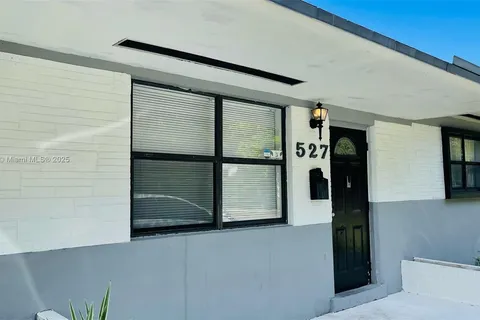 525 NE 132nd Ter, North Miami FL 33161