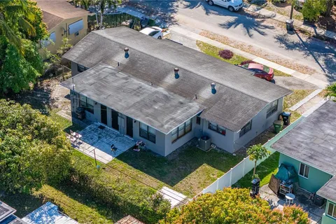525 NE 132nd Ter, North Miami FL 33161