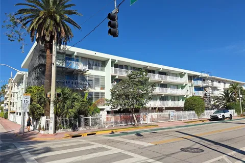 1400 Pennsylvania Ave # 24, Miami Beach FL 33139