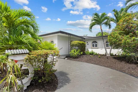 6921 Trouville Esplanade, Miami Beach FL 33141