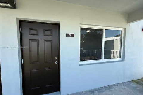 1955 NW 5th Pl # 9, Miami FL 33136