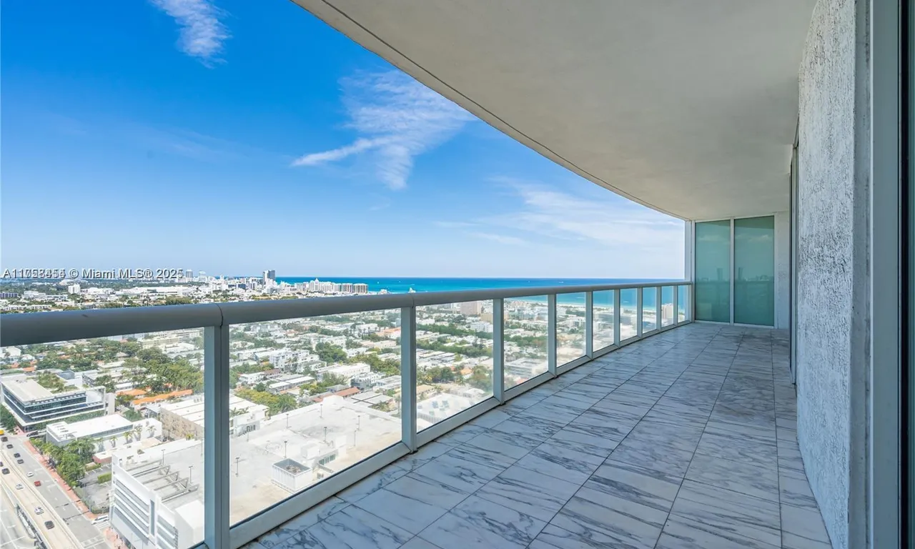 450 Alton Rd # 3206, Miami Beach FL 33139