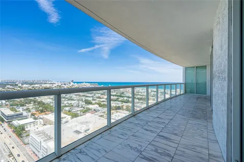 450 Alton Rd # 3206, Miami Beach FL 33139