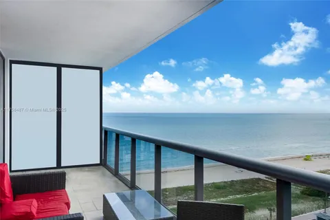 5875 Collins Ave # 1504, Miami Beach FL 33140