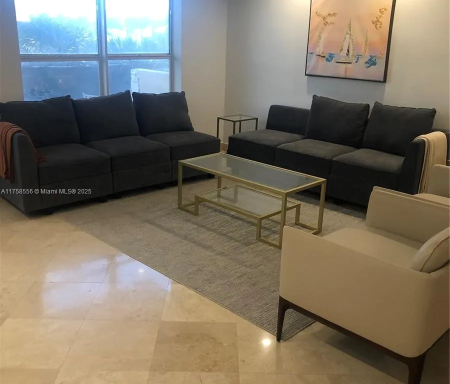10185 Collins Ave # 320, Bal Harbour FL 33154