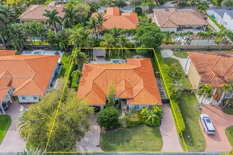 7302 SW 122nd Ct, Miami FL 33183