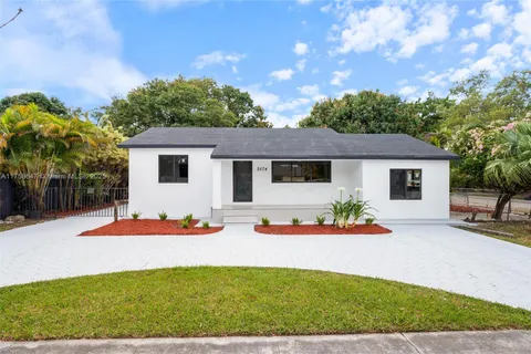 3574 NW 12th St, Miami FL 33125