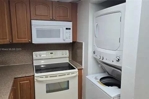 10090 NW 80th Ct # 1223, Hialeah Gardens FL 33016