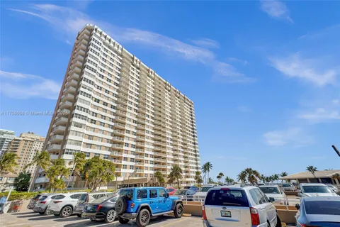 1950 S Ocean Dr # 8J, Hallandale Beach FL 33009